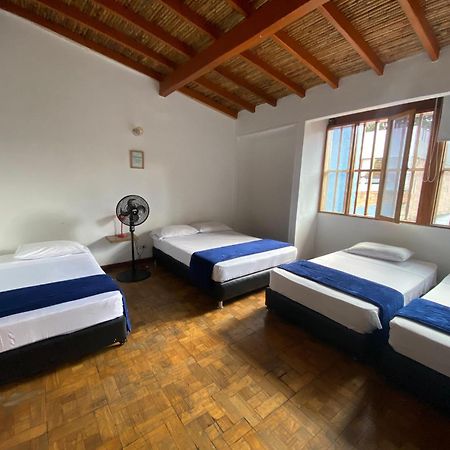 Yolo Hostel Medellín Dış mekan fotoğraf