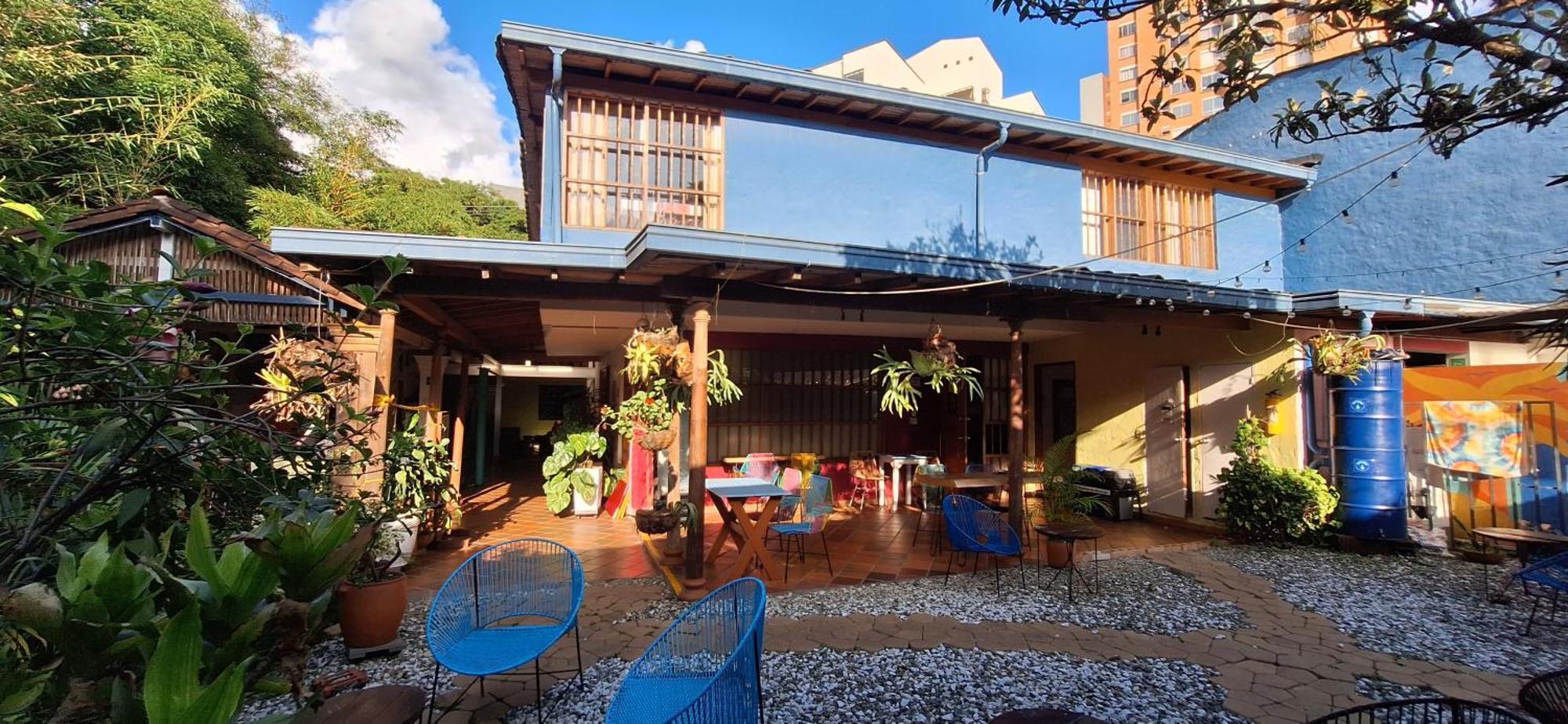 Yolo Hostel Medellín Dış mekan fotoğraf