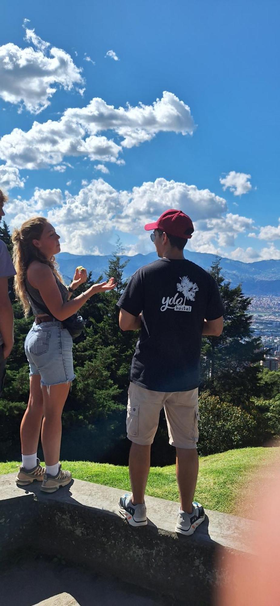 Yolo Hostel Medellín Dış mekan fotoğraf