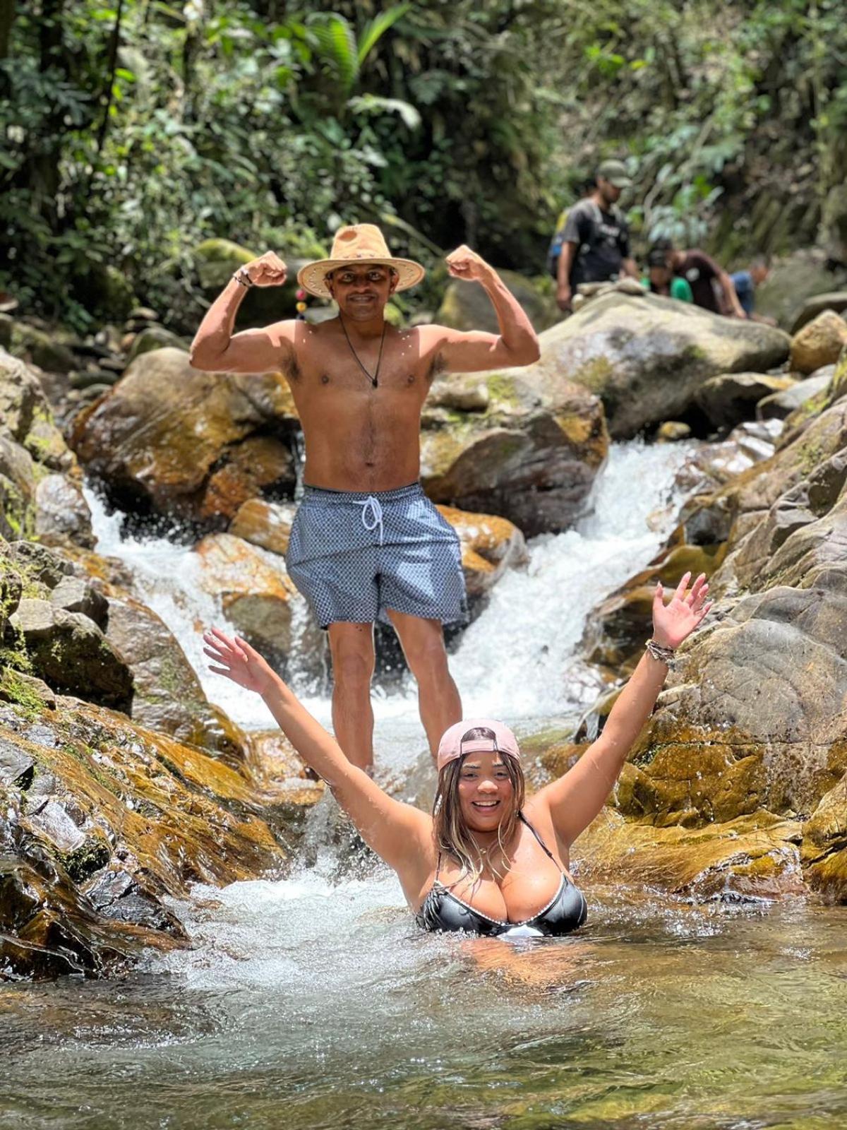 Yolo Hostel Medellín Dış mekan fotoğraf